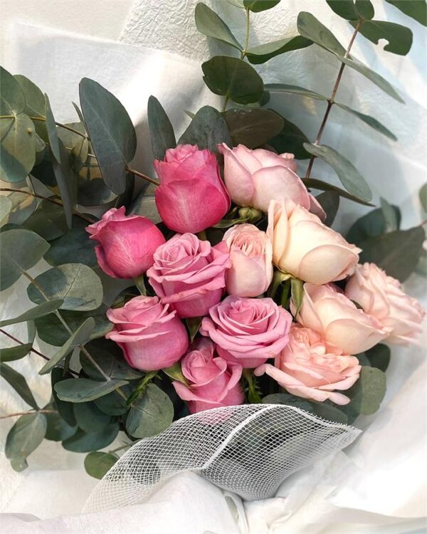 Local Roses Bouquet, Pink (x12)